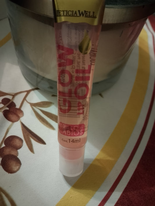 Gloss lip oil